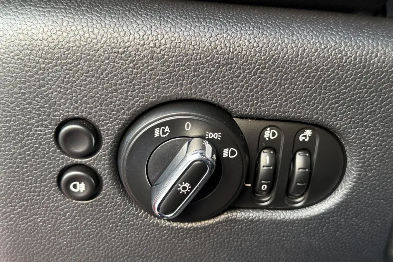 MINI John Cooper Works din 2023 cu 29.114 km - oferta MIN198582 - foto 19