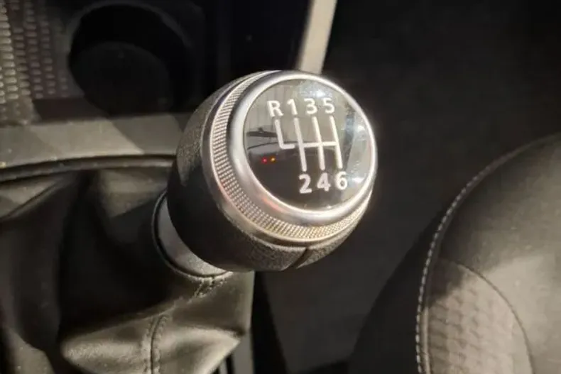 Dacia Duster din 2022 cu 87.438 km - oferta DAC198585 - foto 16