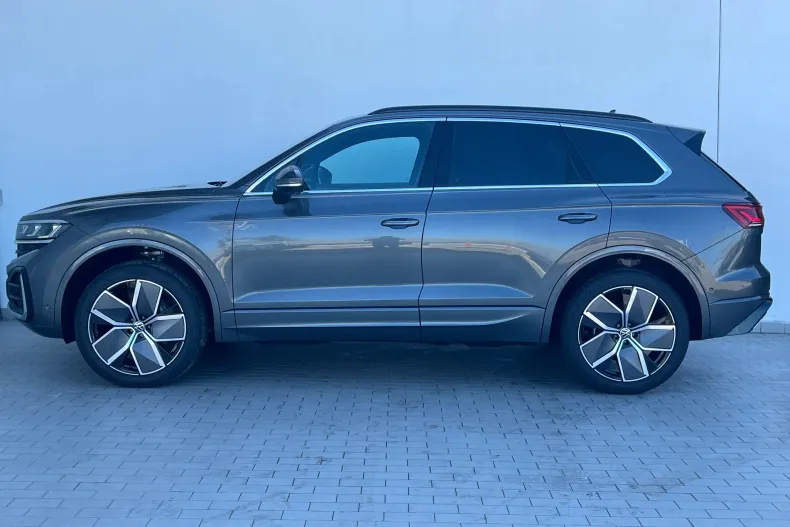 Volkswagen Touareg din 2026 cu 2.000 km - oferta VOL198587 - foto 6