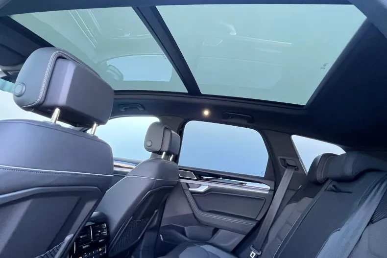 Volkswagen Touareg din 2026 cu 2.000 km - oferta VOL198587 - foto 13