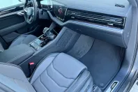 Volkswagen Touareg din 2026 cu 2.000 km - oferta VOL198587 - foto 34