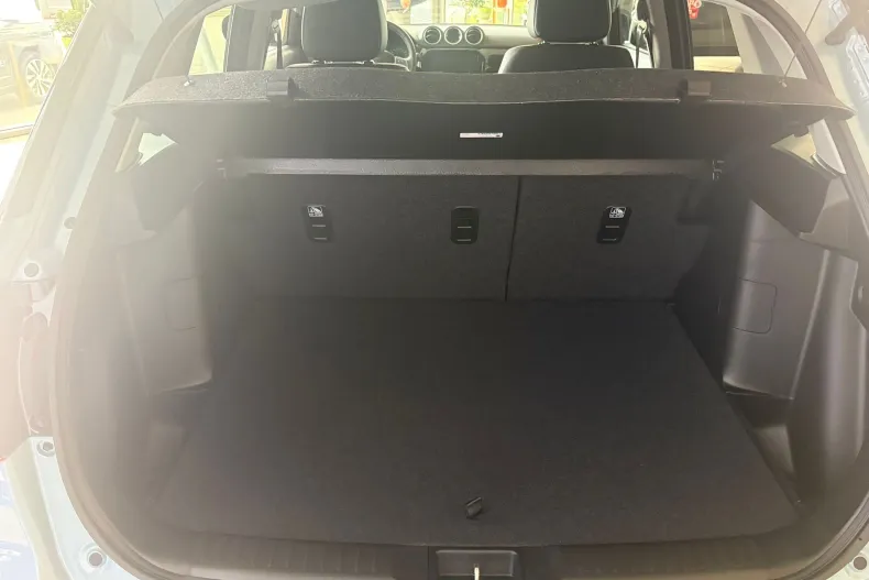 Suzuki Vitara din 2026 cu 1 km - oferta SUZ198609 - foto 7