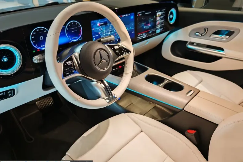 Mercedes-Benz CLA 200 (Clasa CLA) din 2026 cu 1 km - oferta MER198615 - foto 2