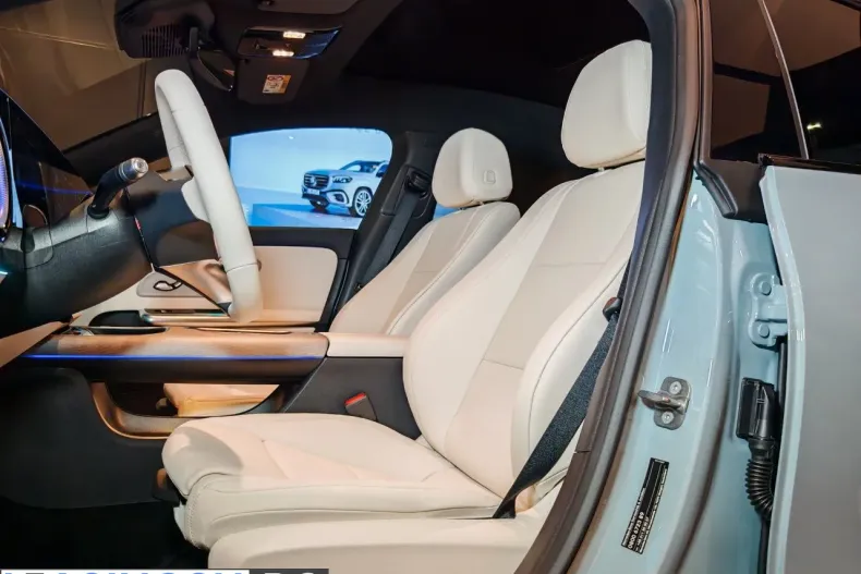 Mercedes-Benz CLA 200 (Clasa CLA) din 2026 cu 1 km - oferta MER198615 - foto 8