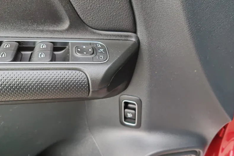 Mercedes-Benz GLB din 2022 cu 103.680 km - oferta MER198620 - foto 19