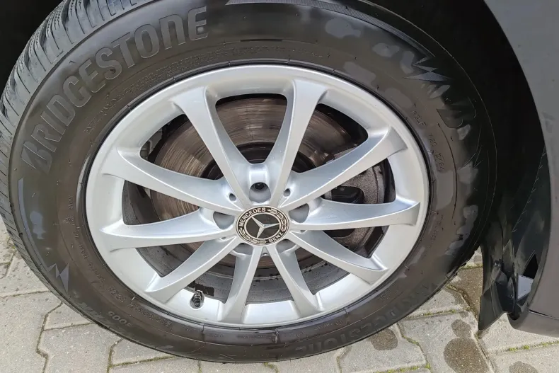 Mercedes-Benz GLB din 2022 cu 103.680 km - oferta MER198620 - foto 27