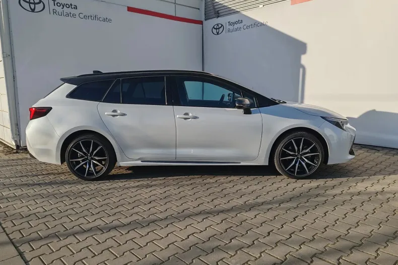 Toyota Corolla din 2025 cu 7.713 km - oferta TOY198621 - foto 4