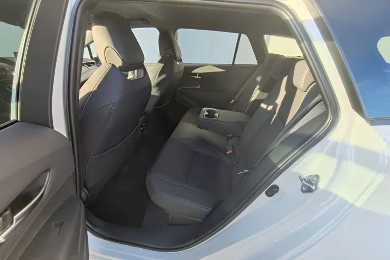 Toyota Corolla din 2025 cu 7.713 km - oferta TOY198621 - foto 7