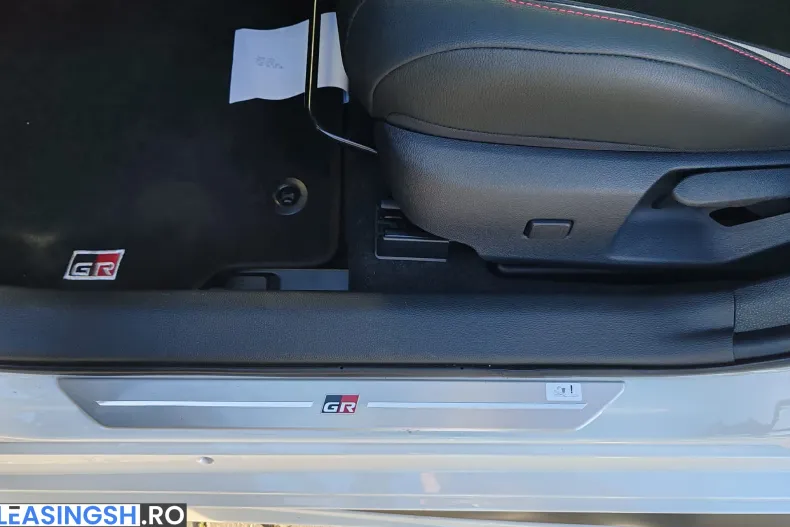 Toyota Corolla din 2025 cu 7.713 km - oferta TOY198621 - foto 24