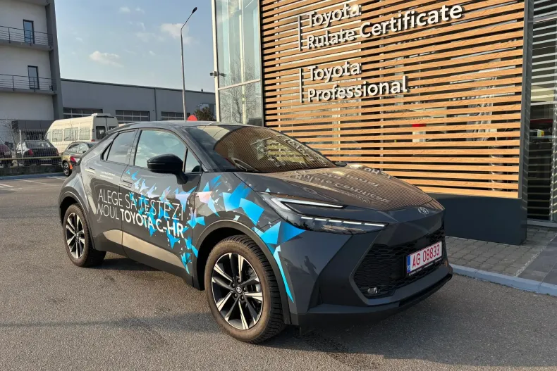 Toyota C-HR din 2025 cu 700 km - oferta TOY198622 - foto 1