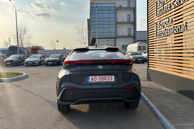 Toyota C-HR din 2025 cu 700 km - oferta TOY198622 - foto 9