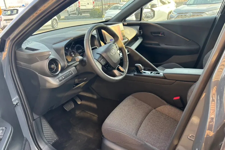 Toyota C-HR din 2025 cu 700 km - oferta TOY198622 - foto 20