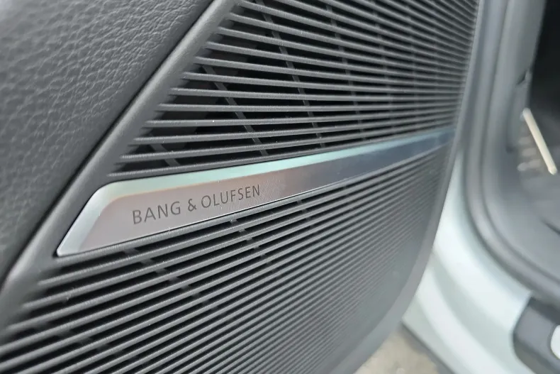 Audi RSQ8 din 2023 cu 56.717 km - oferta AUD198623 - foto 27