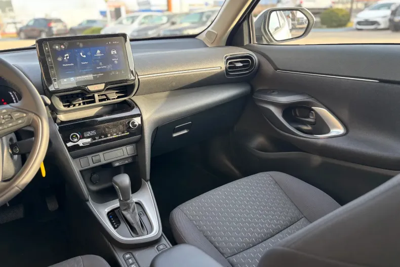 Toyota Yaris Cross din 2026 cu 1.200 km - oferta TOY198626 - foto 16