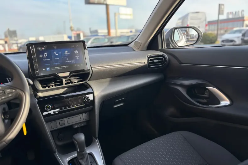 Toyota Yaris Cross din 2026 cu 1.200 km - oferta TOY198626 - foto 18