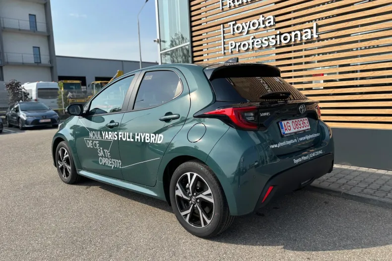 Toyota Yaris din 2025 cu 1.200 km - oferta TOY198627 - foto 3