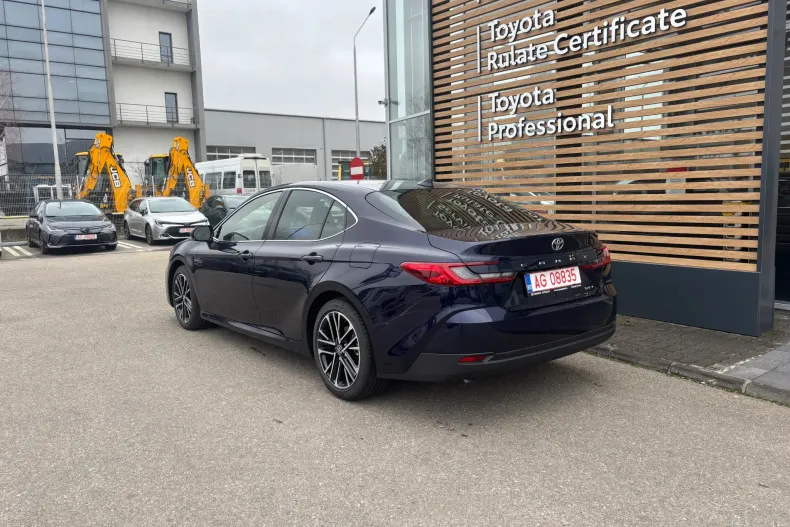 Toyota Camry din 2025 cu 500 km - oferta TOY198628 - foto 4