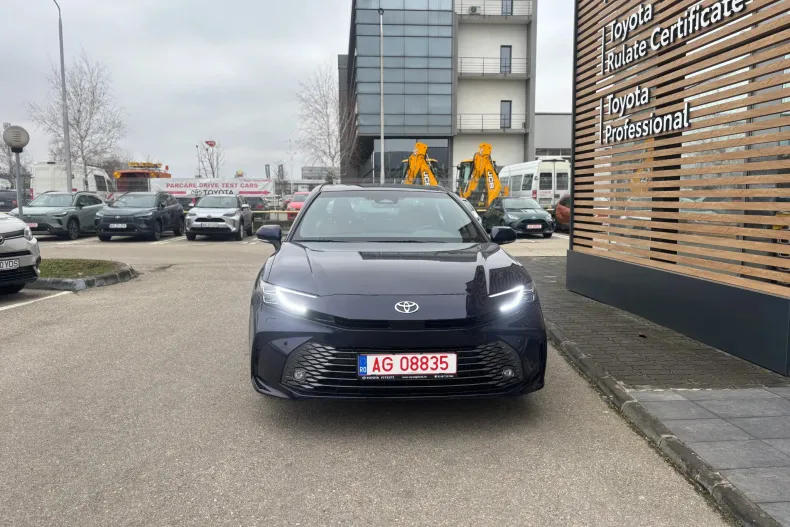 Toyota Camry din 2025 cu 500 km - oferta TOY198628 - foto 8