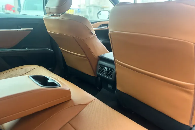 Toyota Camry din 2025 cu 500 km - oferta TOY198628 - foto 14