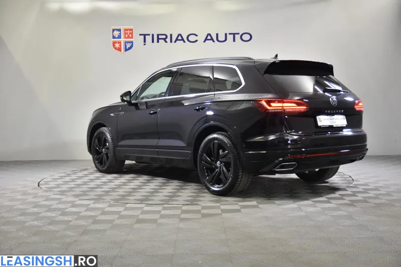 Volkswagen Touareg din 2022 cu 45.141 km - oferta VOL198635 - foto 3
