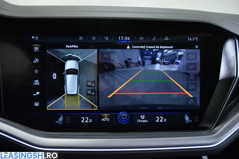 Volkswagen Touareg din 2022 cu 45.141 km - oferta VOL198635 - foto 19