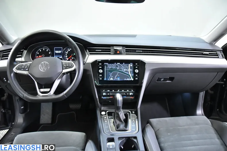 Volkswagen Passat din 2022 cu 116.181 km - oferta VOL198637 - foto 9
