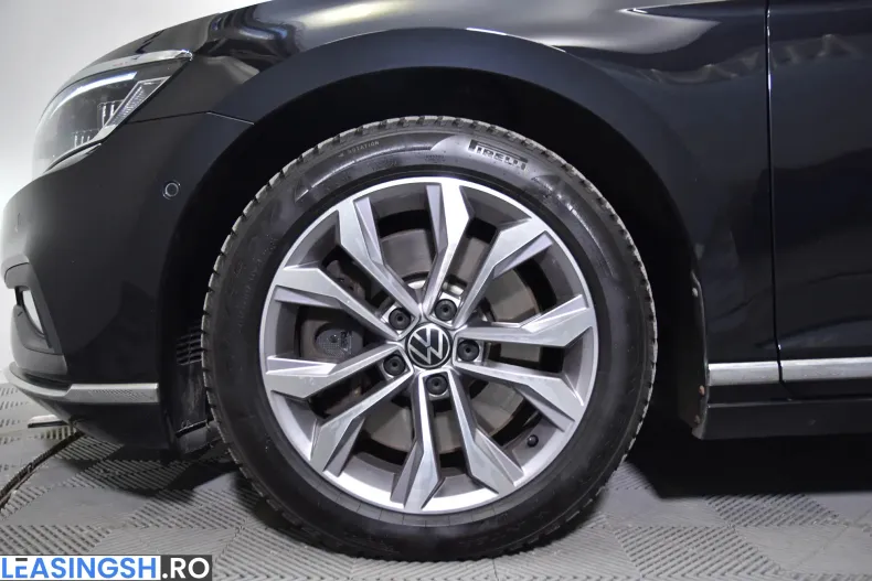 Volkswagen Passat din 2022 cu 116.181 km - oferta VOL198637 - foto 13