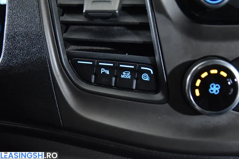 Ford Transit Custom din 2022 cu 98.113 km - oferta FOR198656 - foto 17