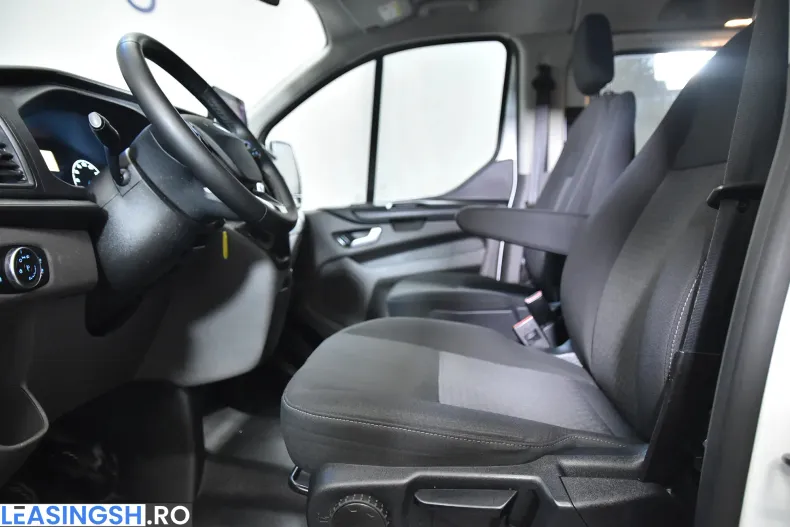 Ford Transit Custom din 2022 cu 98.113 km - oferta FOR198656 - foto 22