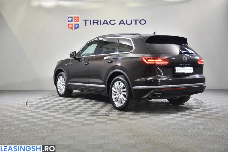 Volkswagen Touareg din 2022 cu 91.938 km - oferta VOL198662 - foto 3