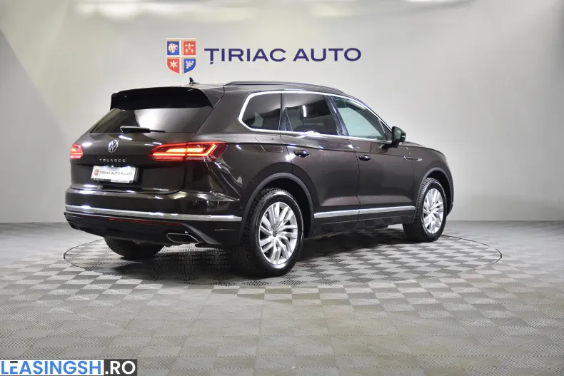 Volkswagen Touareg din 2022 cu 91.938 km - oferta VOL198662 - foto 5