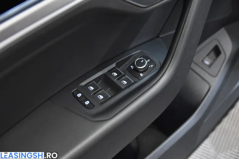 Volkswagen Touareg din 2022 cu 91.938 km - oferta VOL198662 - foto 14