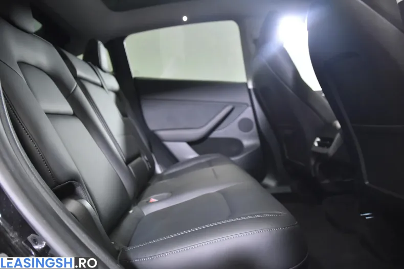 Tesla Model Y din 2023 cu 46.324 km - oferta TES198665 - foto 12