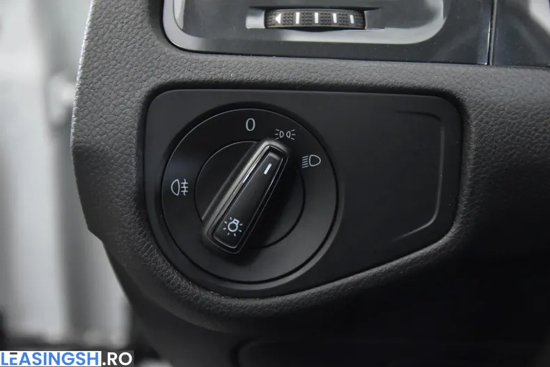 Volkswagen Golf din 2020 cu 102.097 km - oferta VOL198675 - foto 14