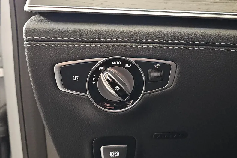 Mercedes-Benz AMG GT 4-door Coupe din 2022 cu 36.165 km - oferta MER198678 - foto 16