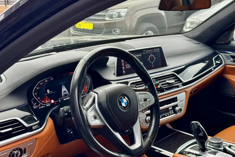 BMW 730d (Seria 7) din 2020 cu 135.278 km - oferta BMW198684 - foto 6