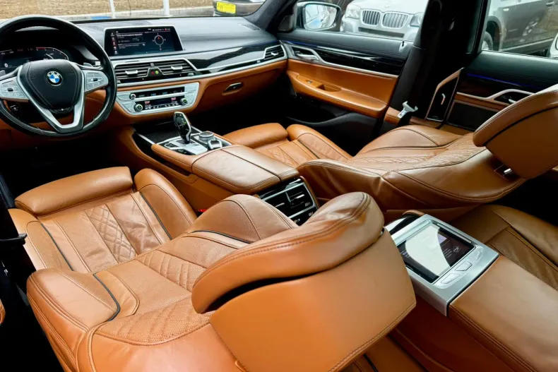 BMW 730d (Seria 7) din 2020 cu 135.278 km - oferta BMW198684 - foto 14