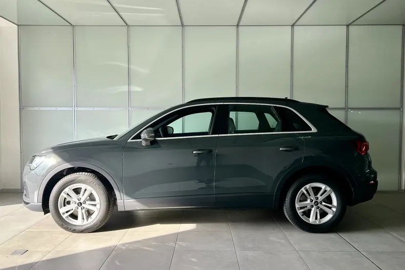 Audi Q3 din 2025 cu 270 km - oferta AUD198699 - foto 4