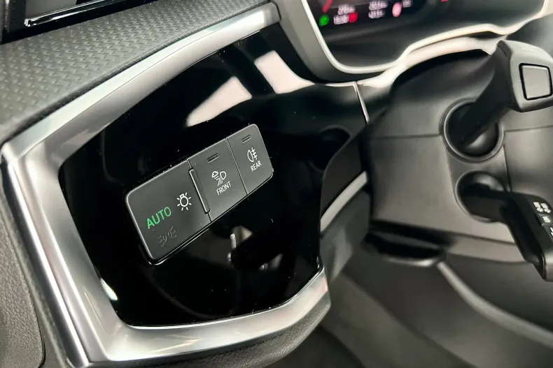 Audi Q3 din 2025 cu 270 km - oferta AUD198699 - foto 16