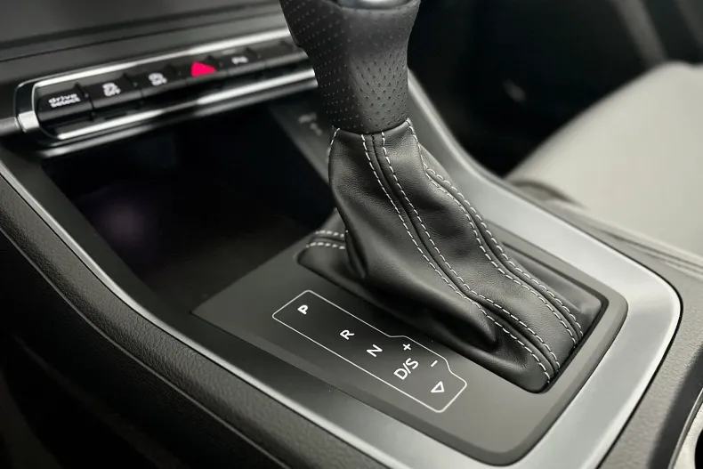 Audi Q3 din 2025 cu 270 km - oferta AUD198699 - foto 20