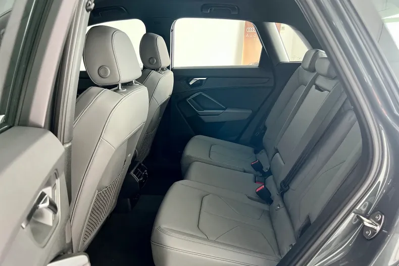 Audi Q3 din 2025 cu 270 km - oferta AUD198699 - foto 29