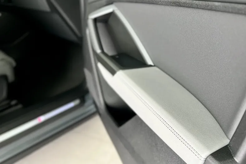 Audi Q3 din 2025 cu 270 km - oferta AUD198699 - foto 30