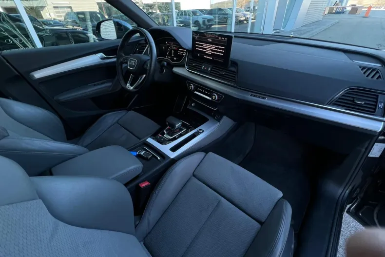 Audi Q5 din 2023 cu 45.606 km - oferta AUD198702 - foto 9