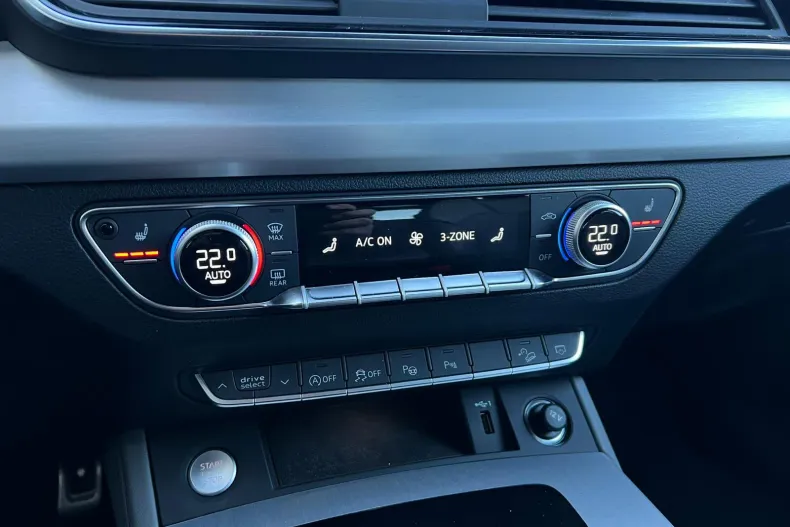 Audi Q5 din 2023 cu 45.606 km - oferta AUD198702 - foto 22