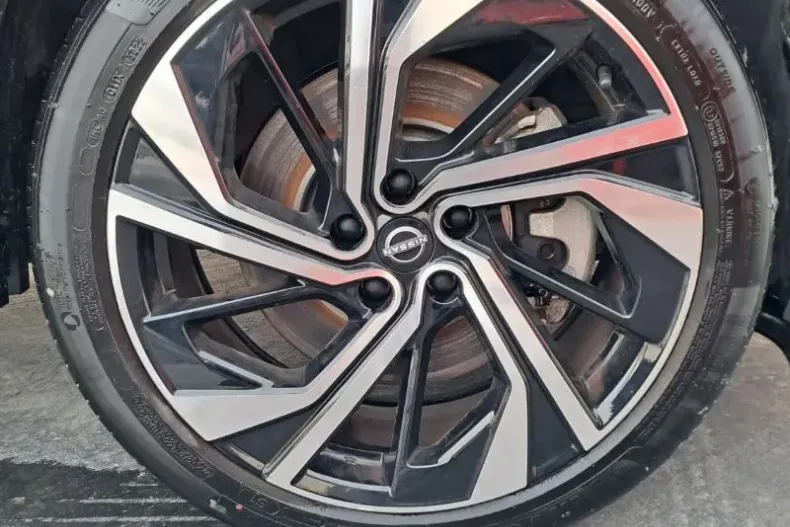 Nissan Qashqai din 2024 cu 6.642 km - oferta NIS198709 - foto 5