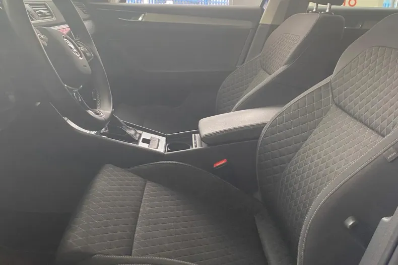 Skoda Superb din 2021 cu 66.143 km - oferta SKO198711 - foto 12