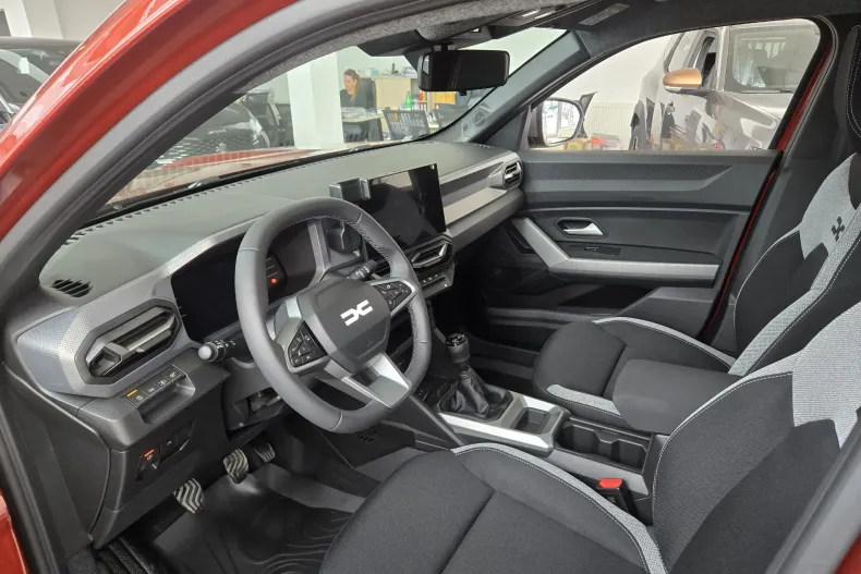 Dacia Duster din 2026 cu 8 km - oferta DAC198712 - foto 4