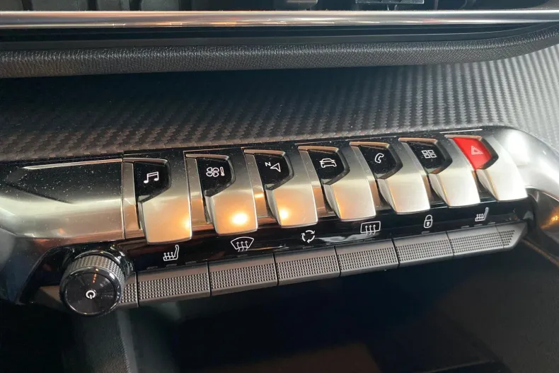 Peugeot 3008 din 2021 cu 42.885 km - oferta PEU198713 - foto 22