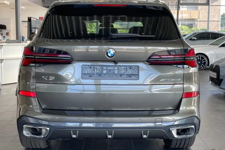 BMW X5 (Seria X) din 2024 cu 8.379 km - oferta BMW198719 - foto 5