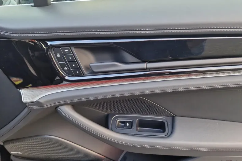 Porsche Panamera din 2024 cu 15.306 km - oferta POR198725 - foto 14